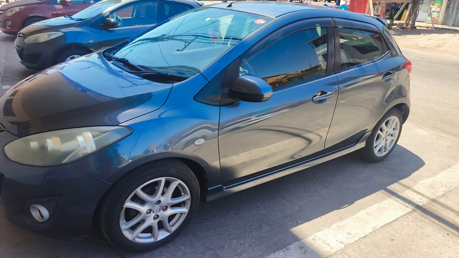 Mazda demio