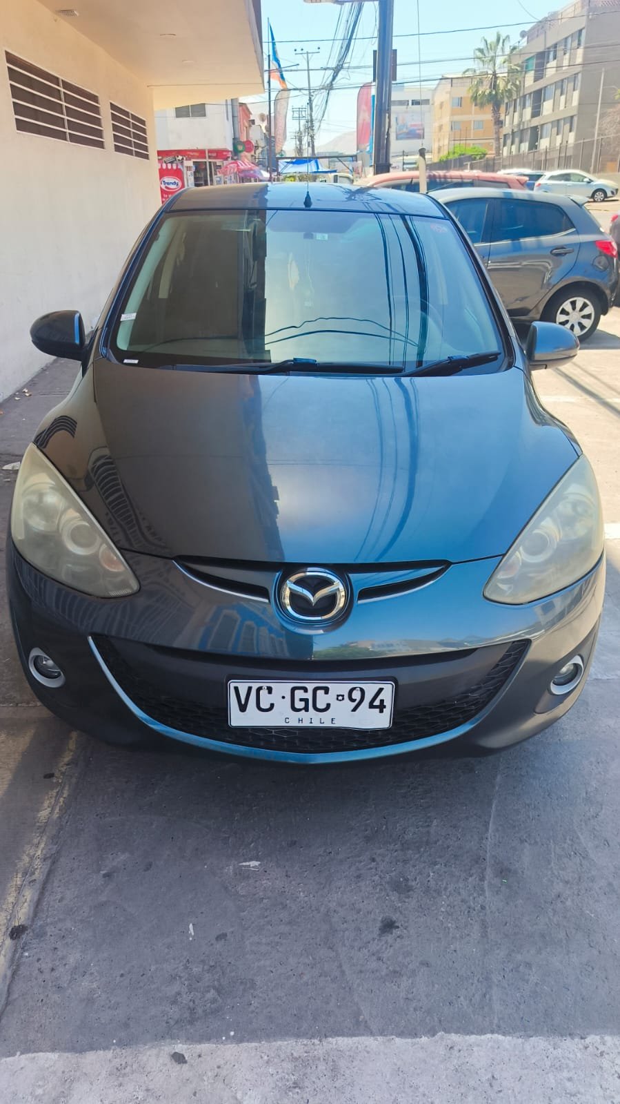 Mazda demio